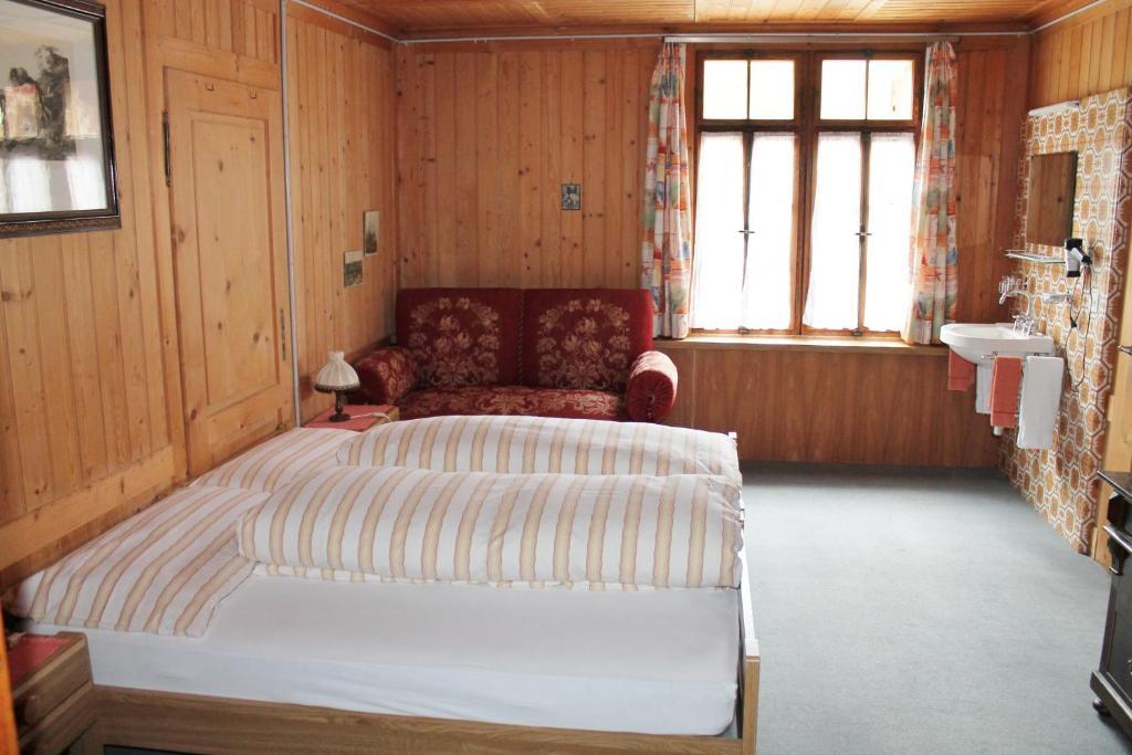Hotel Posthaus Urigen Unterschächen Habitación foto